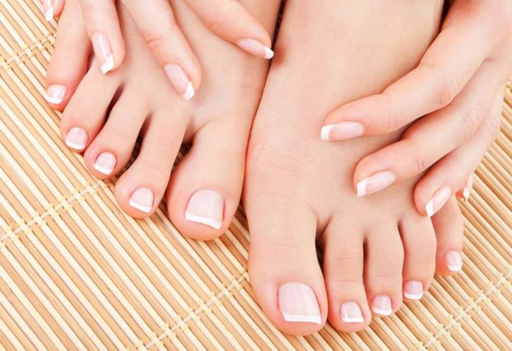 why nail fungus occurs